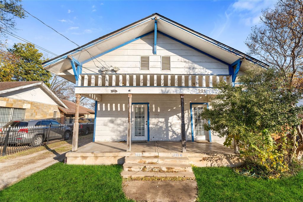 221 W Brooklyn Avenue, Dallas, TX 75208