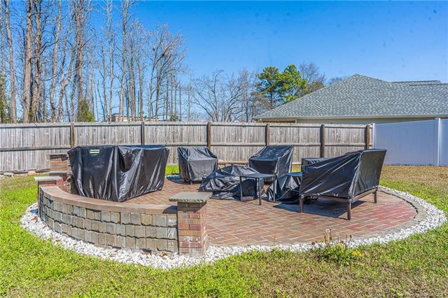 2620 Highpoint Court, Fayetteville, NC 28304