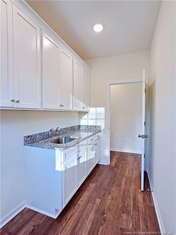 1822 Fordham Drive, Fayetteville, NC 28304