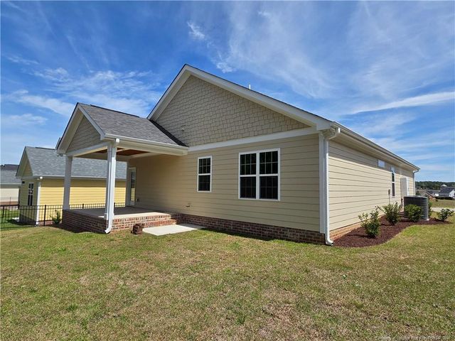 1822 Fordham Drive, Fayetteville, NC 28304