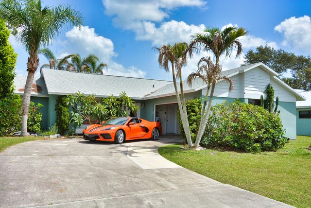 2198 SE Dolphin Road, Port St. Lucie, Port St Lucie, FL 34952