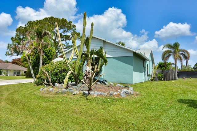 2198 SE Dolphin Road, Port St. Lucie, Port St Lucie, FL 34952