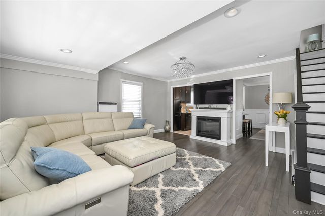187 Memphis Avenue, South Floral Park, NY 11001