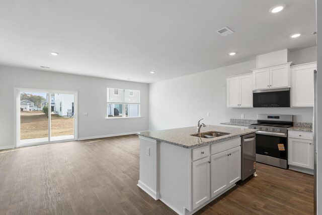 333 Bluebell Way, Moncks Corner, SC 29461