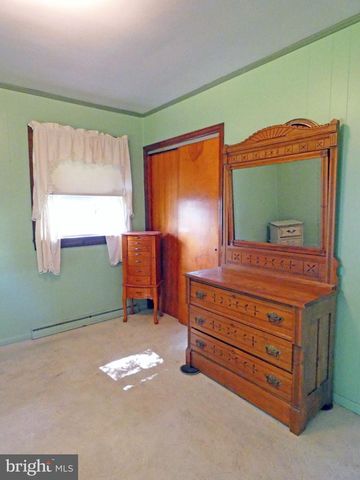 100 QUEEN AVE, Pennsville, NJ 08070