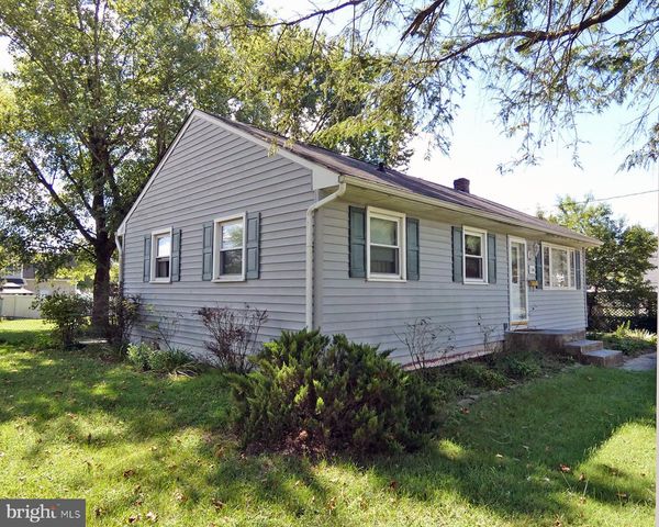 100 QUEEN AVE, Pennsville, NJ 08070