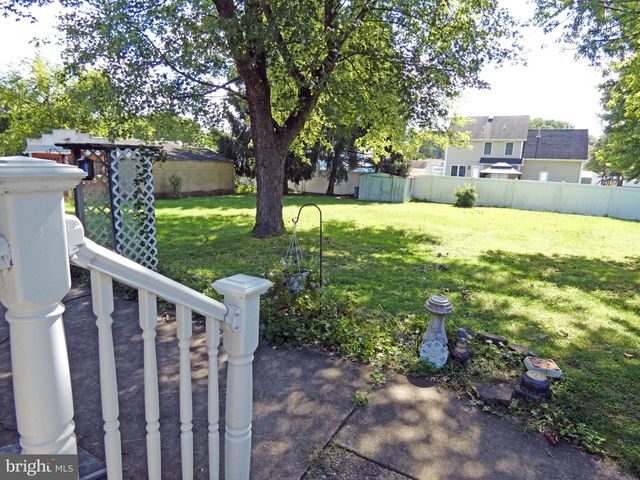 100 QUEEN AVE, Pennsville, NJ 08070