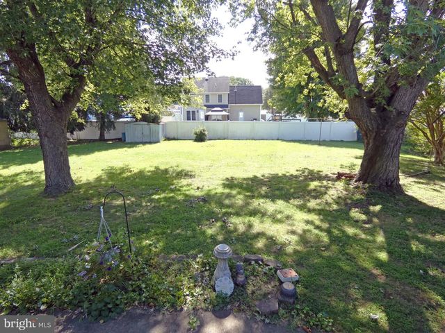 100 QUEEN AVE, Pennsville, NJ 08070