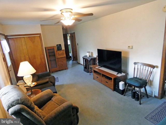 100 QUEEN AVE, Pennsville, NJ 08070