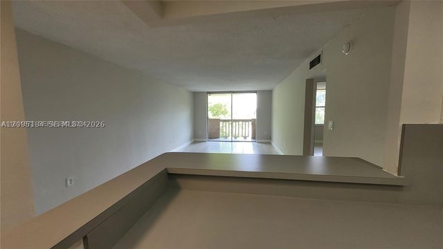 1800 Sans Souci Blvd 428, North Miami, FL 33181