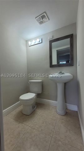 1800 Sans Souci Blvd 428, North Miami, FL 33181