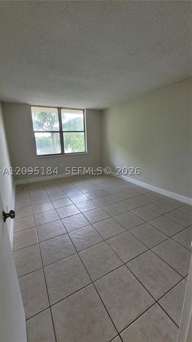 1800 Sans Souci Blvd 428, North Miami, FL 33181
