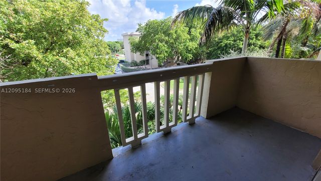 1800 Sans Souci Blvd 428, North Miami, FL 33181