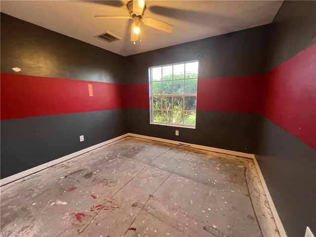 1722 NW 18th TER, Cape Coral, FL 33993