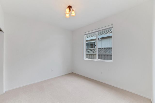 7025 Mule Team Way, Roseville, CA 95747