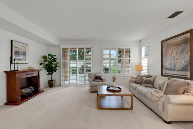 7025 Mule Team Way, Roseville, CA 95747