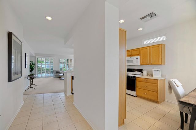7025 Mule Team Way, Roseville, CA 95747