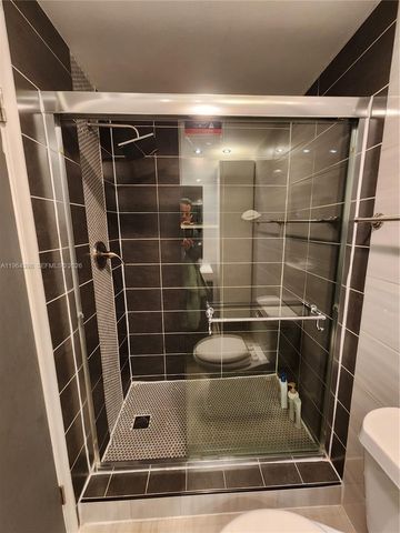 1825 S Ocean Dr PH 9, Hallandale Beach, FL 33009