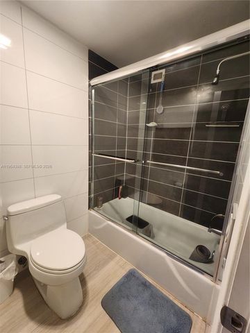 1825 S Ocean Dr PH 9, Hallandale Beach, FL 33009