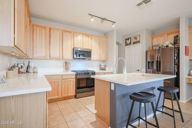 29829 W MITCHELL Avenue, Buckeye, AZ 85396