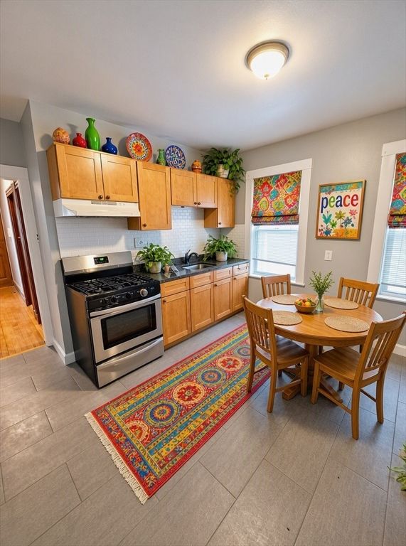 393 Talbot Ave 1, Boston, MA 02124