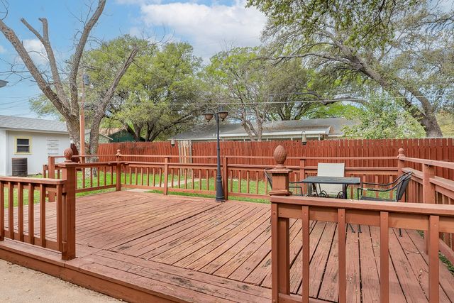2102 S High Street, Brady, TX 76825