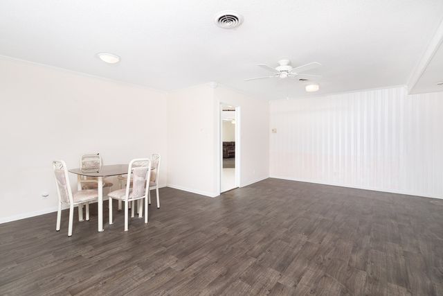 2102 S High Street, Brady, TX 76825