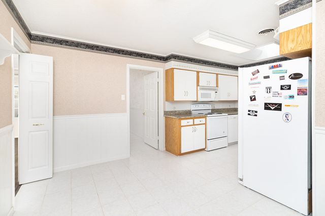 2102 S High Street, Brady, TX 76825