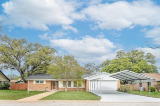 2102 S High Street, Brady, TX 76825