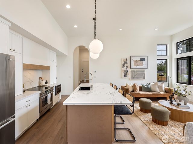 12544 2nd Avenue NW, Seattle, WA 98177