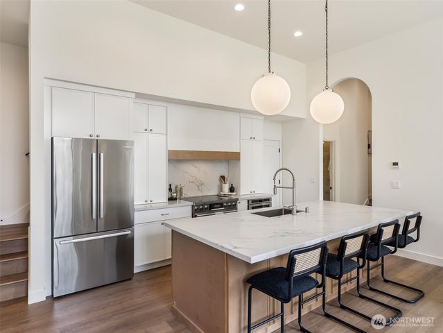 12544 2nd Avenue NW, Seattle, WA 98177