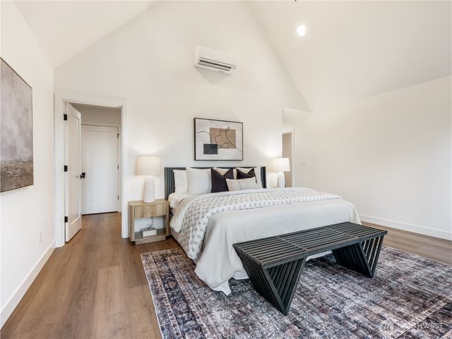 12544 2nd Avenue NW, Seattle, WA 98177
