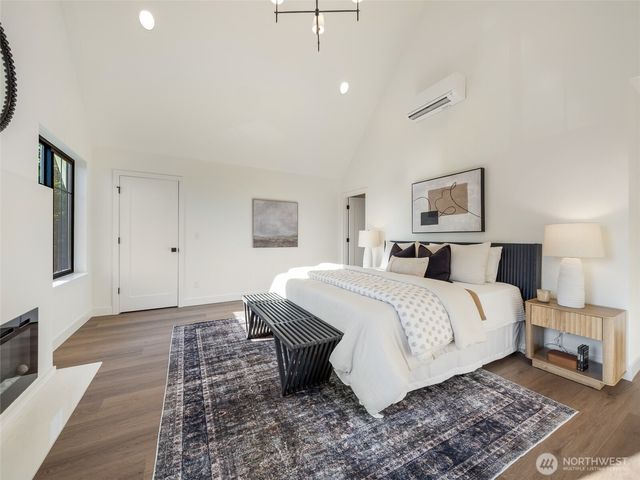 12544 2nd Avenue NW, Seattle, WA 98177