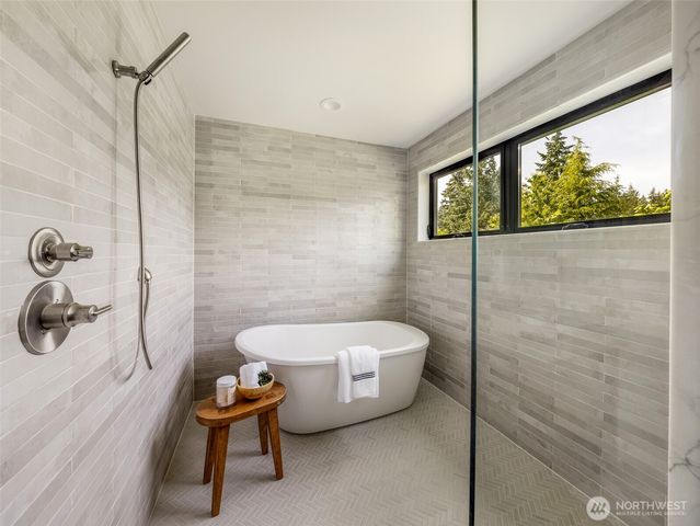 12544 2nd Avenue NW, Seattle, WA 98177