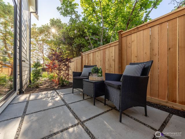 12544 2nd Avenue NW, Seattle, WA 98177
