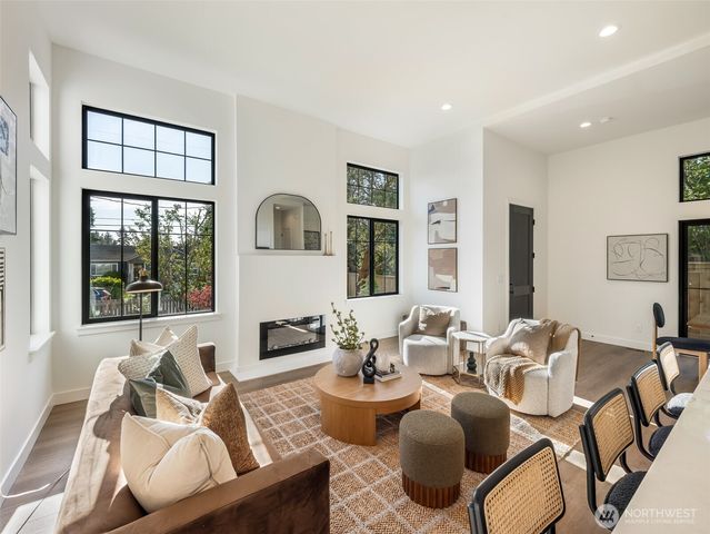12544 2nd Avenue NW, Seattle, WA 98177