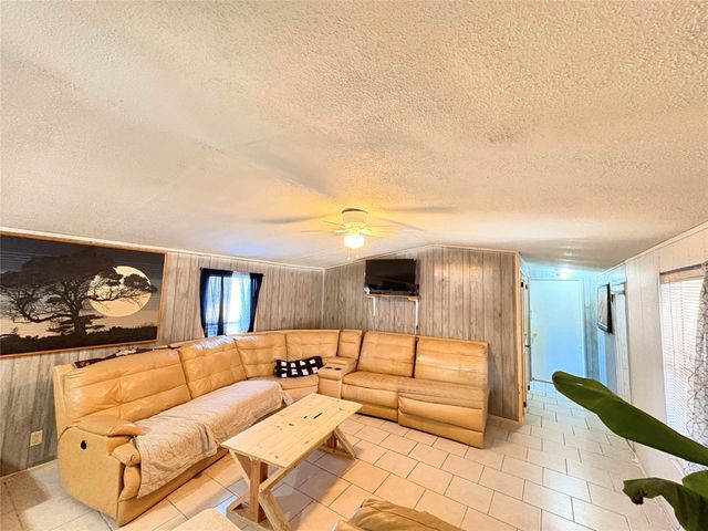 1009 Ben Drive, Cleburne, TX 76031