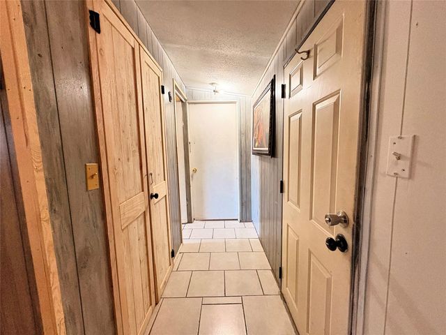 1009 Ben Drive, Cleburne, TX 76031