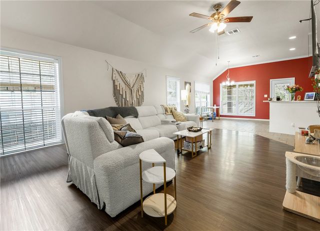 3707 Dove Crossing Lane, College Station, TX 77845