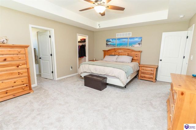 114 Vineland Parkway, Vine Grove, KY 40175