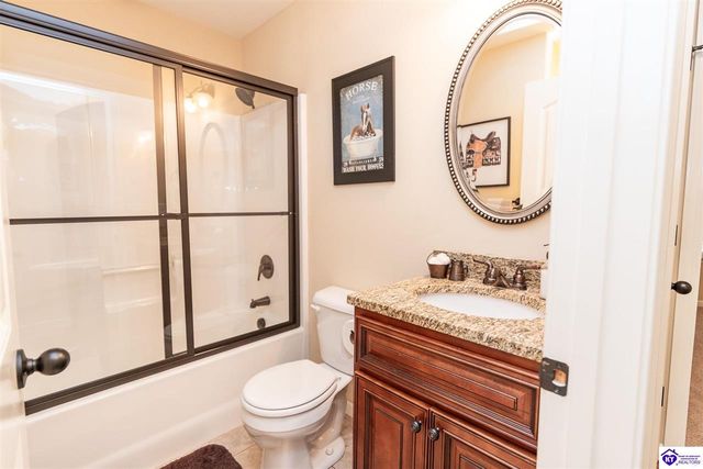 114 Vineland Parkway, Vine Grove, KY 40175