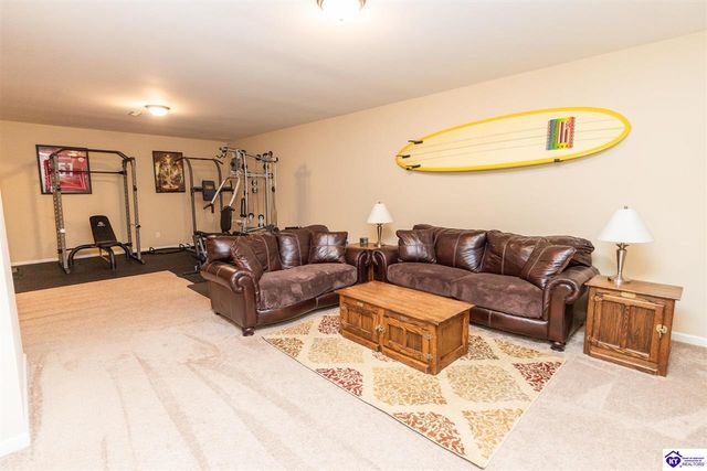 114 Vineland Parkway, Vine Grove, KY 40175