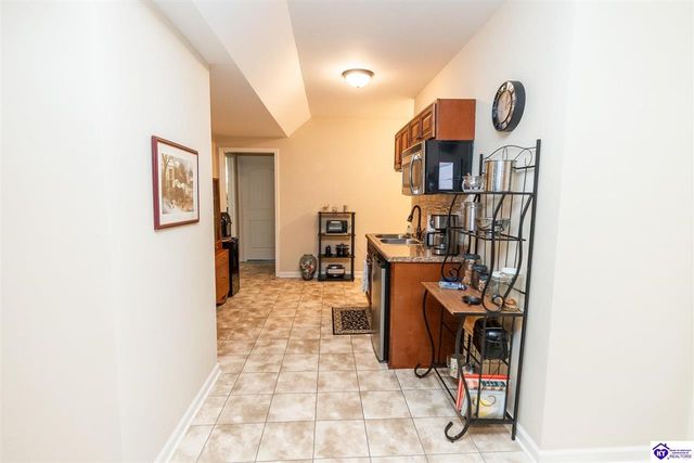 114 Vineland Parkway, Vine Grove, KY 40175