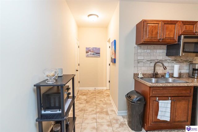 114 Vineland Parkway, Vine Grove, KY 40175