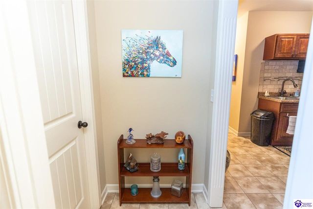 114 Vineland Parkway, Vine Grove, KY 40175