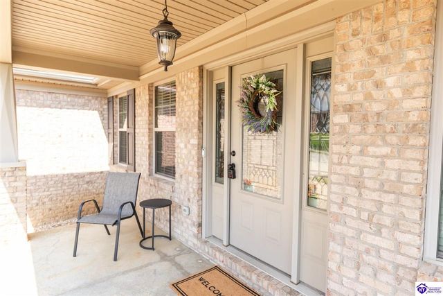 114 Vineland Parkway, Vine Grove, KY 40175