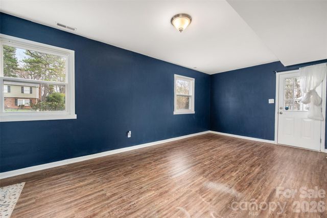 5610 Lawrence Orr Road, Charlotte, NC 28212