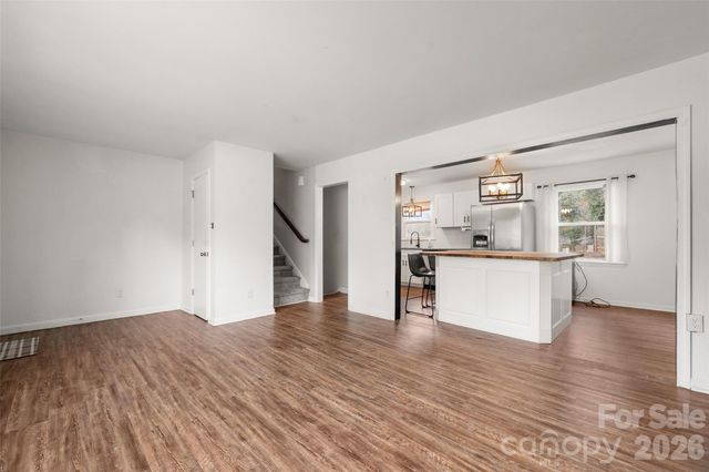 5610 Lawrence Orr Road, Charlotte, NC 28212