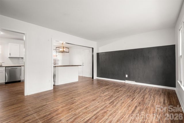 5610 Lawrence Orr Road, Charlotte, NC 28212