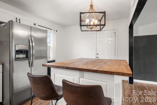 5610 Lawrence Orr Road, Charlotte, NC 28212